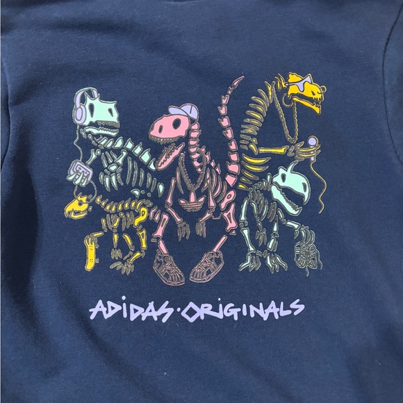 ⬇️ Adidas Originals Kids Navy Hoodie with Dinosaur Print - Picture 2 of 3